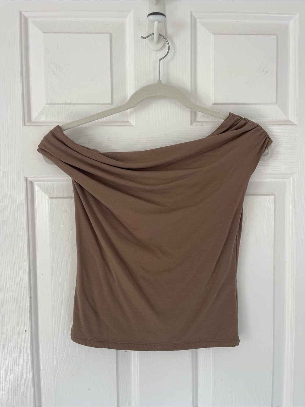Abercrombie and Fitch Off the Shoulder Top